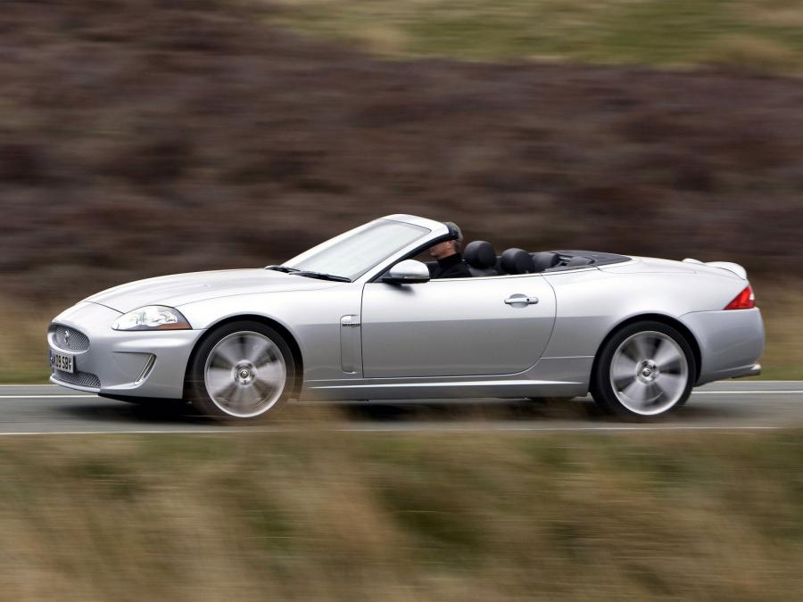 Jaguar XKR Convertible 2009 года  (UK) (фото 14 из 22)